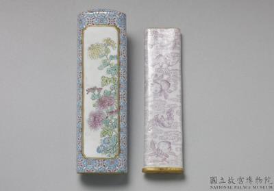 图片[2]-Toothpick holder with imperial poem and flower decoration in yangcai enamels, Qing dynasty, Qianlong reign (1736-1795)-China Archive